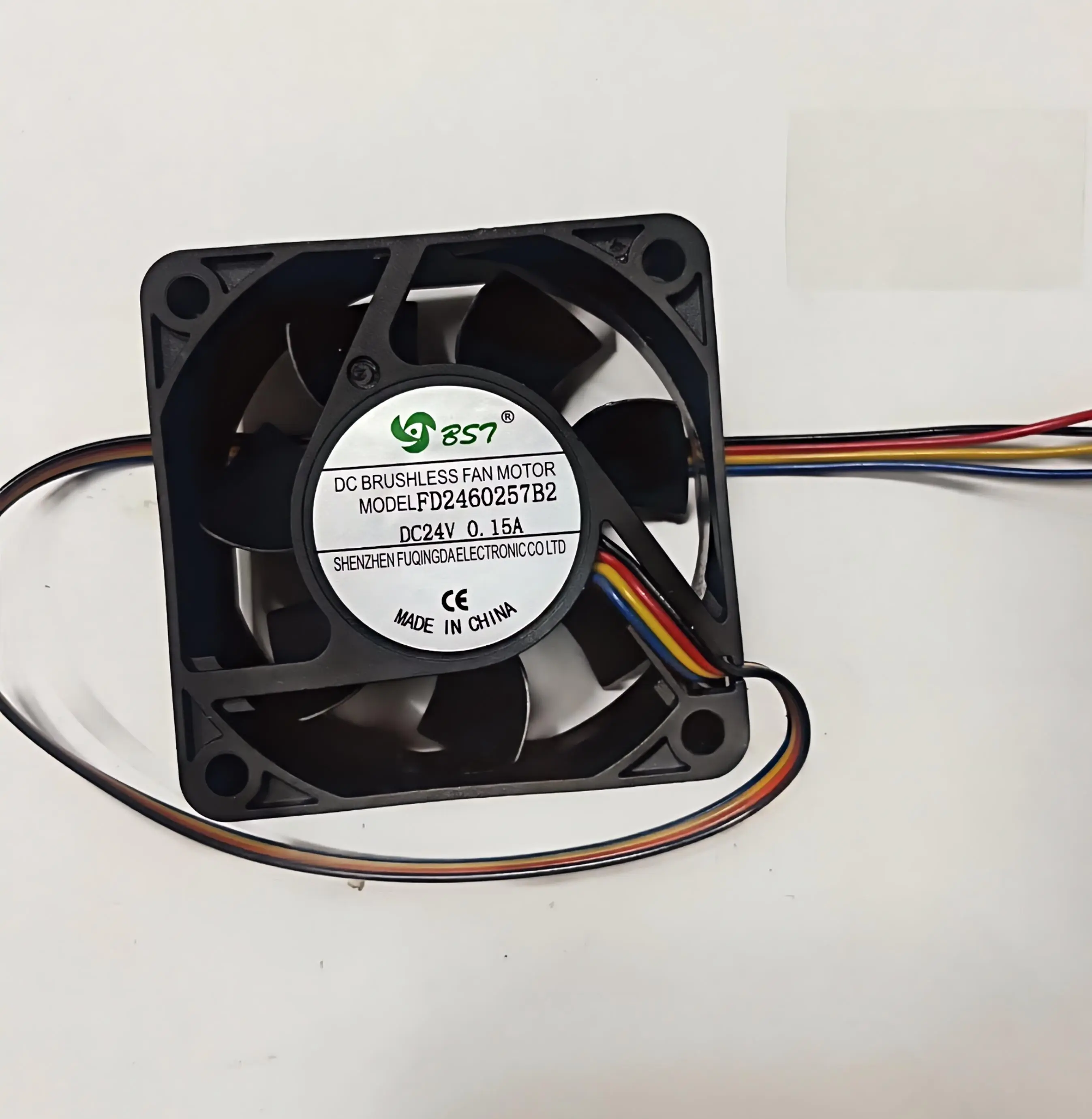 Whether the PWM of multiple cooling fans can share the same interface